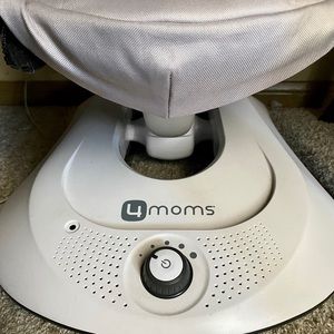 4moms rockaRoo swing